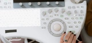 Krūtinės ląstos kompiuterinė tomografija. Konsultuoja medikas