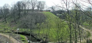 Bišpilio piliakalnis mena Kolainių pilies laikus