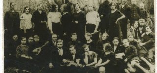 Jaunimas švenčia Gegužės 1-ąją. 1926 m.