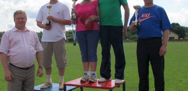 Bendroje seniūnijų įskaitoje, sporto žaidynių nugalėtojais tapo Viešvilės sportininkai, antra vieta atiteko Veliuonai, o garbinga trečioji - Jurbarko miesto seniūnijai.