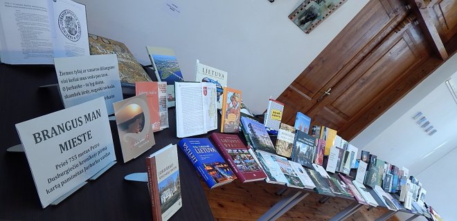 Kraštiečių susitikimo metu buvo surengta knygų, kuriose rašoma apie Jurbarką, taip pat jurbarkiečių rašytojų leidinių paroda.