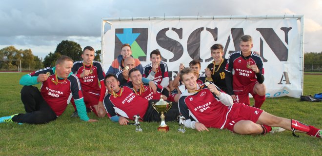 Jurbarko futbolo lygos čempionai - „Statyba360“. Šios komandos rėmėjai – įmonė, prekiaujanti statybinėmis medžiagomis „Scan prekyba“.