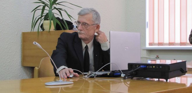 Jurbarko šilumos tinklų Abonentų tarnybos viršininkas Vladas Pauliukaitis sakė, kad rugsėjo 30 dieną Jurbarko gyventojų skola už šildymą buvo apie 1 mln. 103 tūkst. / Redakcijos archyvo nuotr.