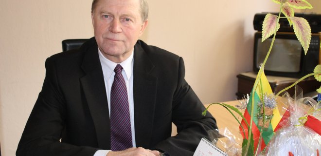 „Jei eini į rinkimus, tai tikrai galvoji, kad turi laimėti“, - „Mūsų laikui“ tvirtino A. Gudaitis, įsitikinęs, kad pateks į antrą turą. Kas bus konkurentas? „Prie starto linijos visi konkurentai yra vienodi. Viskas rinkėjų valioje“, - sakė politikas.