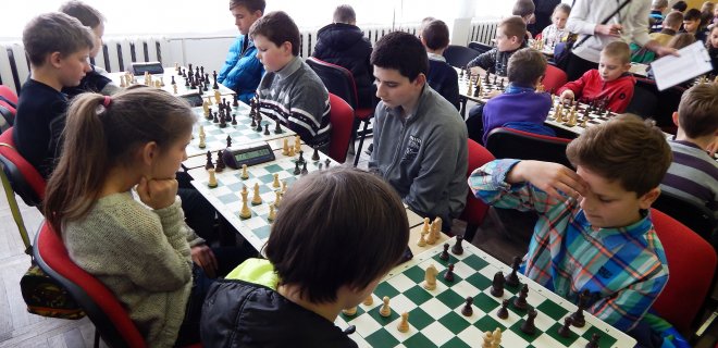 Geriausiai A turnyre iš jurbarkiečių sekėsi Edui Ogorodnikui, kuris surinko 5 taškus ir užėmė 15 vietą.