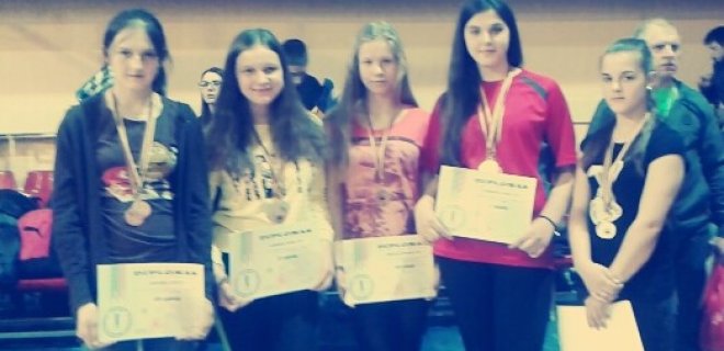 Iš kairės: G. Lošytė, G. Mickutė, E. Užkuraitytė, D. Pukelytė, G. Pukelytė.