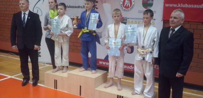 Trečiųjų vietų laimėtojai Paulius Ceinorius ir Nojus Girdžius
