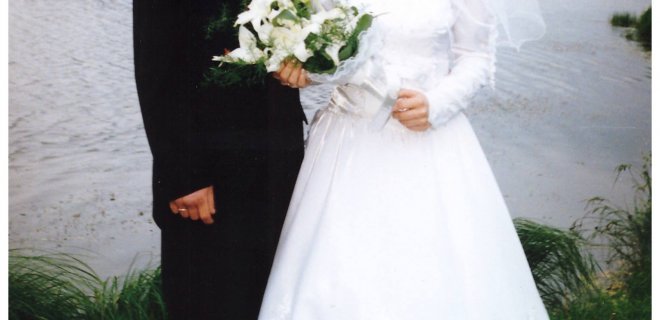 Aušra ir Mindaugas 20 metų santuokos sukaktį atšventė visai neseniai, birželį. Nuotraukoje poros vestuvės 1995 06 03.