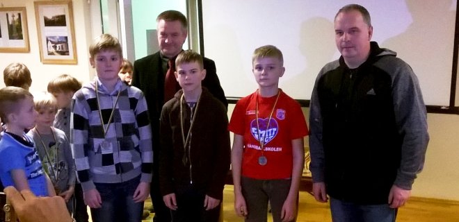 Geriausiai Skaudvilėje sekėsi Kajui Kuncaičiui - apdovanotųjų viduryje. / V.Jankūno nuotr.