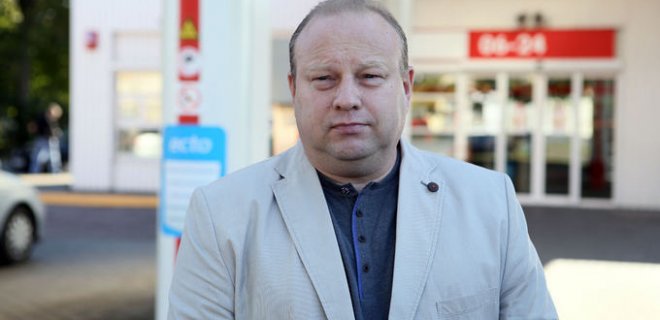 Jurbarko krašto verslininkų sąjungos prezidentas V.Šukys užstojo G.Mačiulaitienę. / 15min.lt nuotr.