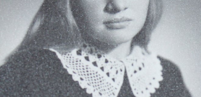 Birutė Puišytė – moksleivė. Antano ir Birutės bendrame albume yra tik kelios jų pačių nuotraukos. Daugiausia – vietinių gyventojų, giminaičių nuotraukų.