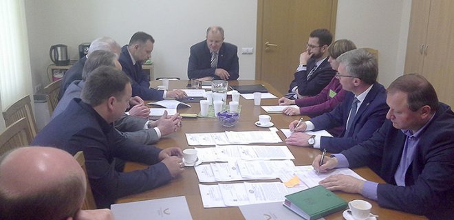 Pasitarime Seime dėl TRATC‘o finansinės padėties dalyvavo ir Jurbarko rajono meras. / kurjeris.lt nuotr.