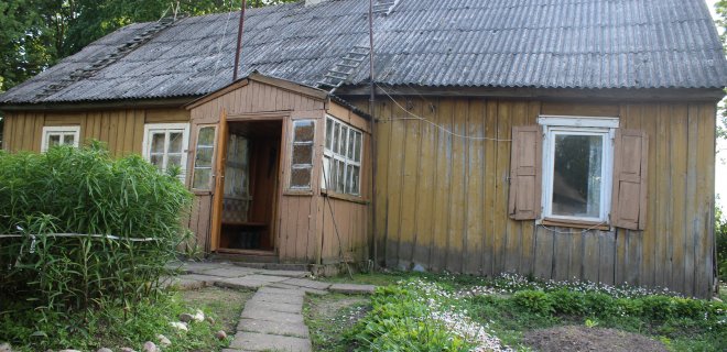 Bendraamžė. „Tai bakūžei tiek pat metų, kiek man“, – pasakoja Aldona.