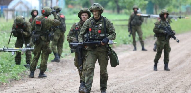 daugiau nei 300 šauktinių karių iš LDK Kęstučio bataliono šiuo metu dalyvauja tarptautinėse pratybose „Iron Wolf 2016“ / kam.lt nuotr.
