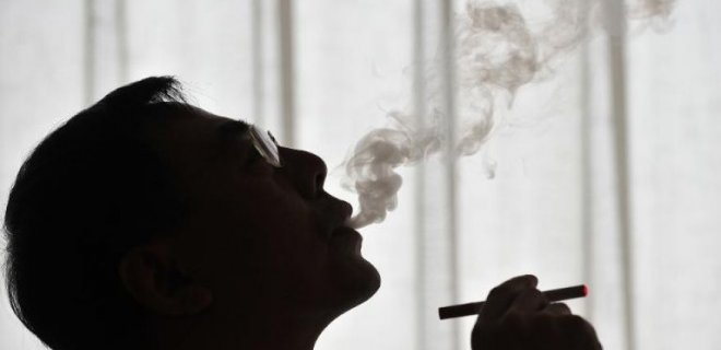 El. cigaretes išrado šis kinų farmacininkas Hon Lik, kurio tėvas dėl rūkymo mirė nuo plaučių vėžio. / foxnews.com nuotr.