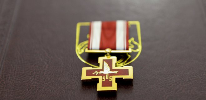 Žūvančių gelbėjimo kryžius / Lietuvos prezidentūros nuotr.