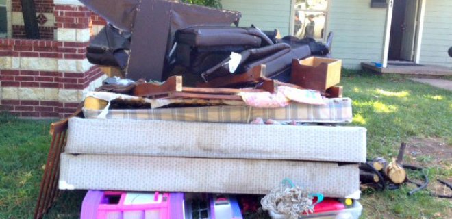 asociatyvi / http://fortworthtexas.gov/codecompliance/solidwaste/assets/bulk_main.jpg nuotr.