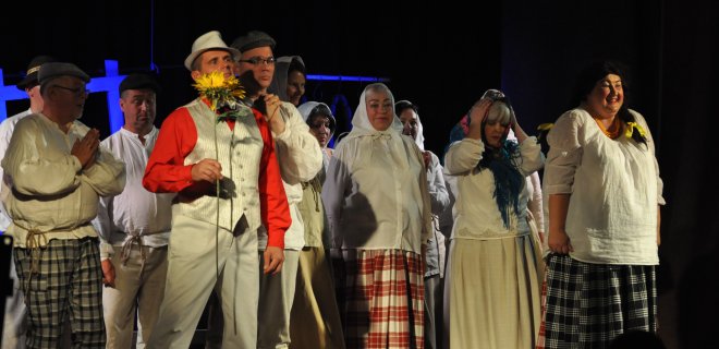 Skirsnemunės mėgėjų teatro kolektyvas padovanojo premjerą / Monikos Kazakevičiūtės nuotr.