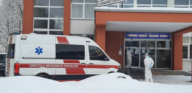 Šiuo metu susirgimų kreivė Jurbarko rajone lyginant su 2020 metų gruodžio mėnesio antra puse stipriai nusileidusi žemyn. Kas dieną fiksuojama tik po 1-2 atvejus.