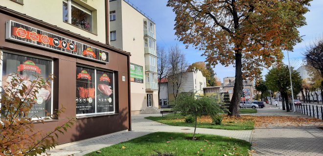 „Senieji Teresės mėsos gaminiai“ parduotuvė Jurbarko centre – Dariaus ir Girėno g. 33