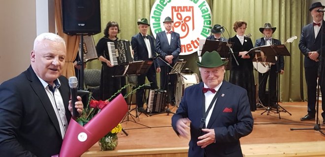 Raudonės ir Stakių kultūros skyriai nuotr.