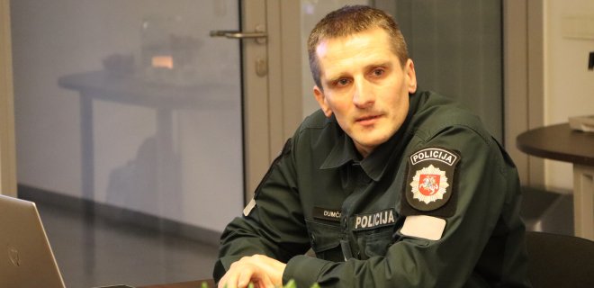 A. Dumčius