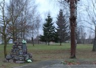 Tamošių kaime pastatytas Burbinės tragediją įamžinantis kryžius ir aukuras