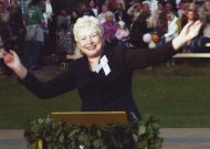 "Mokytojų dienos proga norėčiau palinkėti, kad mokytojai vaikus mylėtų ir būtų mylimi"
