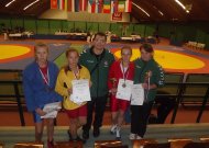 Nuotraukoje: Laura, Monika, treneris Vilius ir Silvija