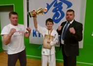 Lietuvos jaunučių čempionas Jonas Lukošius su treneriais Rolandu Kringeliu ir Artūru Enčeriu.
