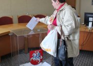 Prasidėjo išankstinis balsavimas prezidento Rinkimams