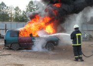 Ugniagesiai demonstravo gelbėjimo operaciją