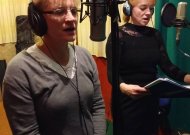 Naujojo spektaklio įgarsinimas. Nuotraukoje Danutė Samienė ir Virginija Šmatova.