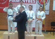 Pirma iš kairės S. Žievytė