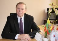 „Jei eini į rinkimus, tai tikrai galvoji, kad turi laimėti“, - „Mūsų laikui“ tvirtino A. Gudaitis, įsitikinęs, kad pateks į antrą turą. Kas bus konkurentas? „Prie starto linijos visi konkurentai yra vienodi. Viskas rinkėjų valioje“, - sakė politikas.