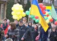 Šventinėje jurbarkiečių eisenoje – simbolinis Ukrainos palaikymas