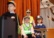 Miesto vaikų teatrų šventėje – debiutai ir naudingi patarimai, ką daryti ištikus bėdai (VIDEO)