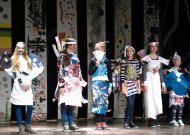 Vytauto Didžiojo pagrindinės mokyklos mokiniai buvo apimti ,,Teatro karštinės“