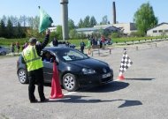 Jaunųjų automobilių vairuotojų varžybų nugalėtojai – Smalininkų komanda