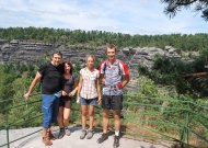Dešimtys Lietuvoje ir užsienyje orientavimosi varžybose iškovotų medalių, sportuojant aplankyta ne viena užsienio šalis. Audrius, Rūta, Gabrielė ir Martynas Tirlikai.