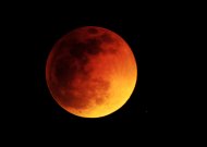 Šiąnakt vykstantis „Kruvinojo" mėnulio užtemimas gali  paveikti ir emocijas
