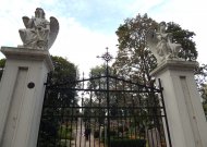 Atsisveikindami su mirusiaisiais nepažeiskite įstatymų