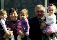 Rima ir Jurgis Balčiūnai su savo mylimomis anūkėmis.