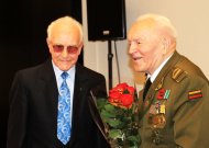 Pristatyti knygą „Kęstučio apygardos vadai“ atvyko jos sudarytojas ir vyr. redaktorius Antanas Pocius (nuotr.), rašytojas, mūsų kraštietis ir vienas iš straipsnių autorių Eugenijus Ignatavičius, straipsnių autorius prof. Alfonsas Vaišvila, humanitarinių mokslų dr. Ingrida Jakubavičienė.
