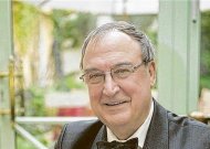 Įteiks Jurbarko rajono Garbės piliečio regalijas