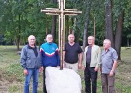 Atnaujinti paminklai karo ir pokario aukoms atminti