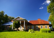 Veliuonos krašto muziejus iškeliamas iš dvaro pastato