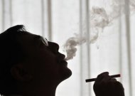 El. cigaretes išrado šis kinų farmacininkas Hon Lik, kurio tėvas dėl rūkymo mirė nuo plaučių vėžio.