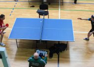 Šeštadienį gimnazijos sporto arenoje virė Jurbarko rajono stalo tenisininkų aistros