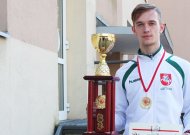Parodė lygį. Tarp trijų Europos jaunių karatė čempionų - jurbarkietis (iš oro uosto - į redakciją)